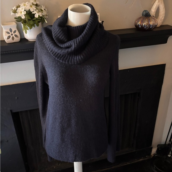 Ann Taylor Women's Classic Black Turtleneck Sweater - Picture 2 of 8